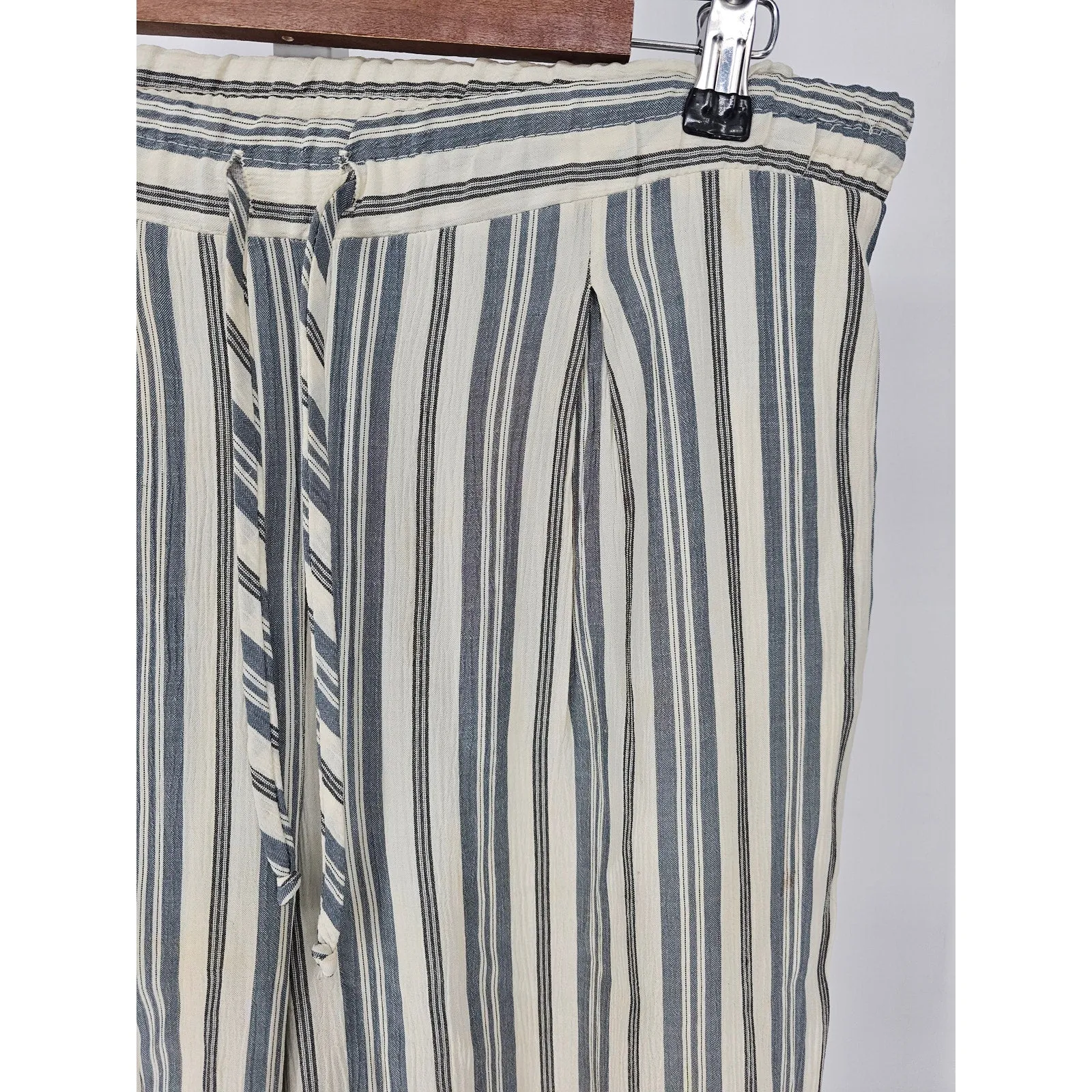 Inclinations Womens Sz L Pull On Lounge Pants Blue White Striped